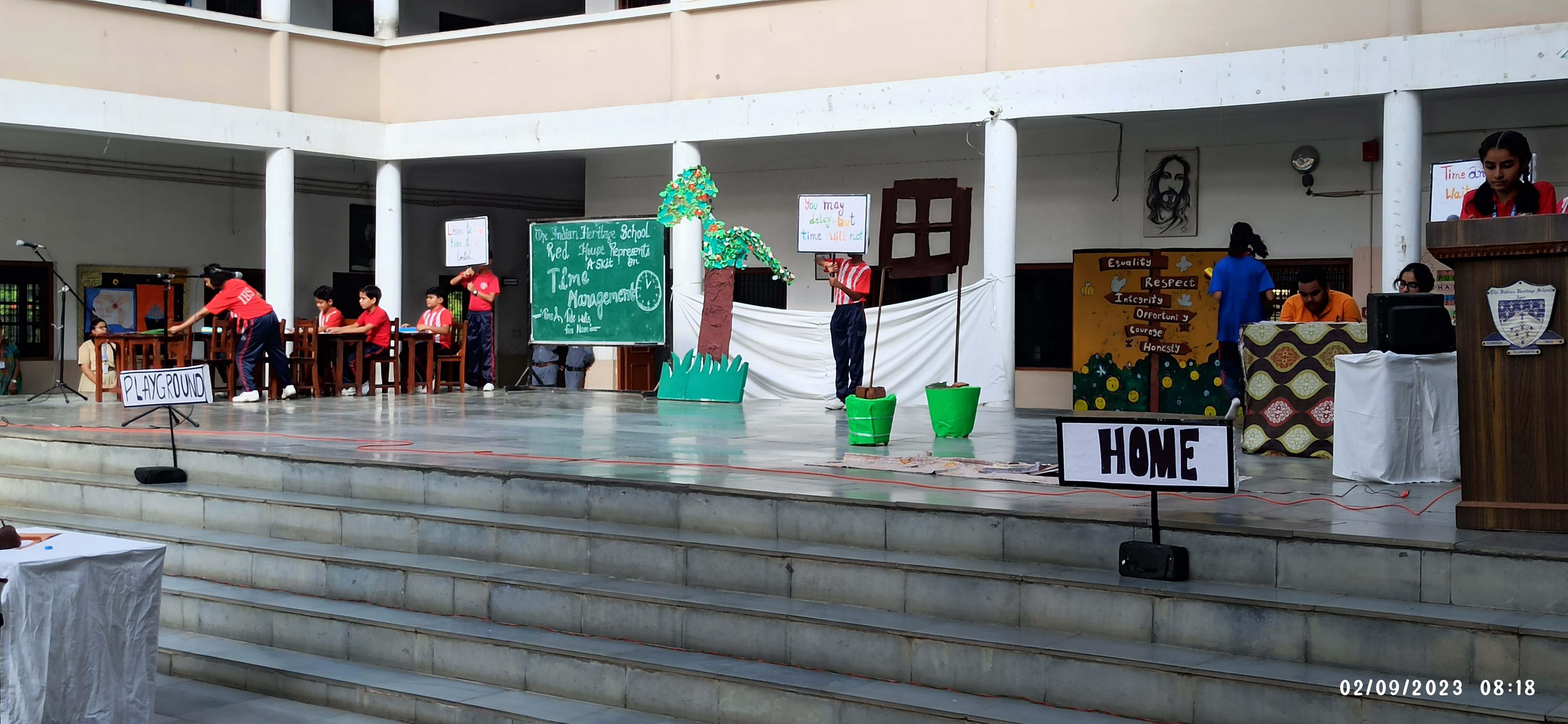 Red House (English Play)